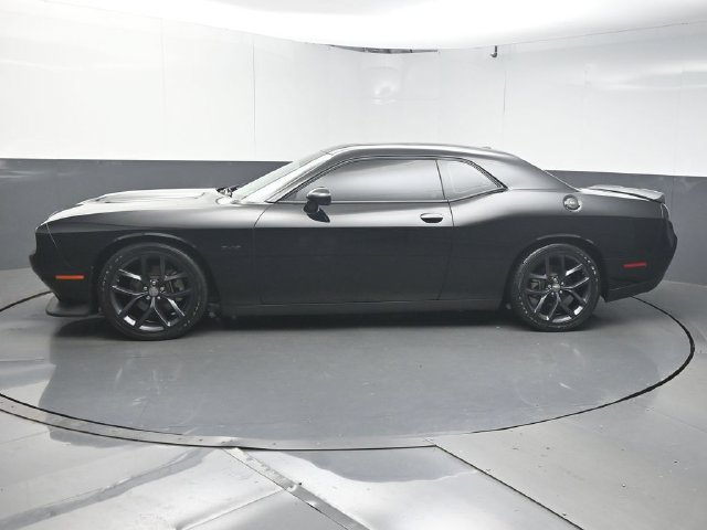 Used 2023 Dodge Challenger R/T w/ Blacktop Package RWD image 5