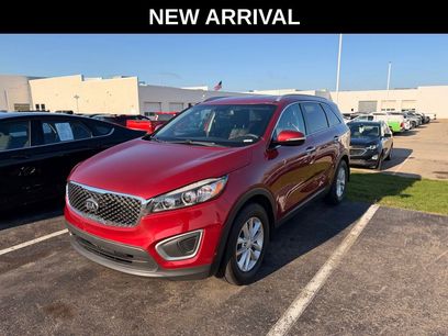 Used 2016 Kia Sorento LX w/ LX Convenience Package