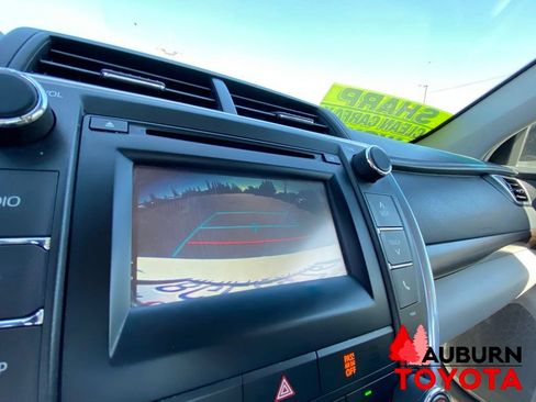 Used 2015 Toyota Camry LE FWD image 37
