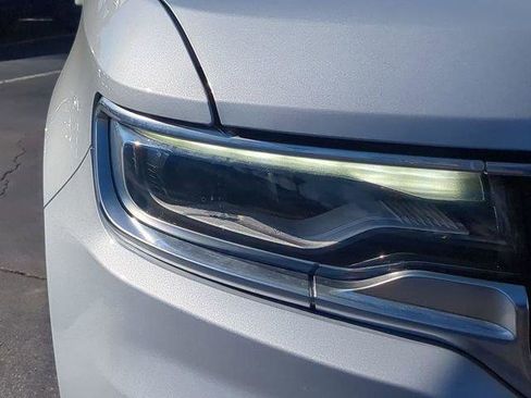 Certified 2022 Jeep Wagoneer Series III image 10