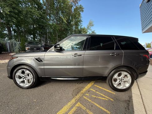Used 2018 Land Rover Range Rover Sport HSE image 4