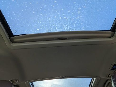 Used 2015 Toyota Sienna XLE image 26