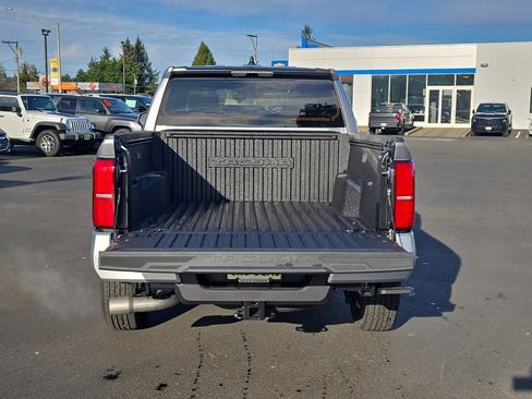 New 2026 Toyota Tacoma SR5 image 9