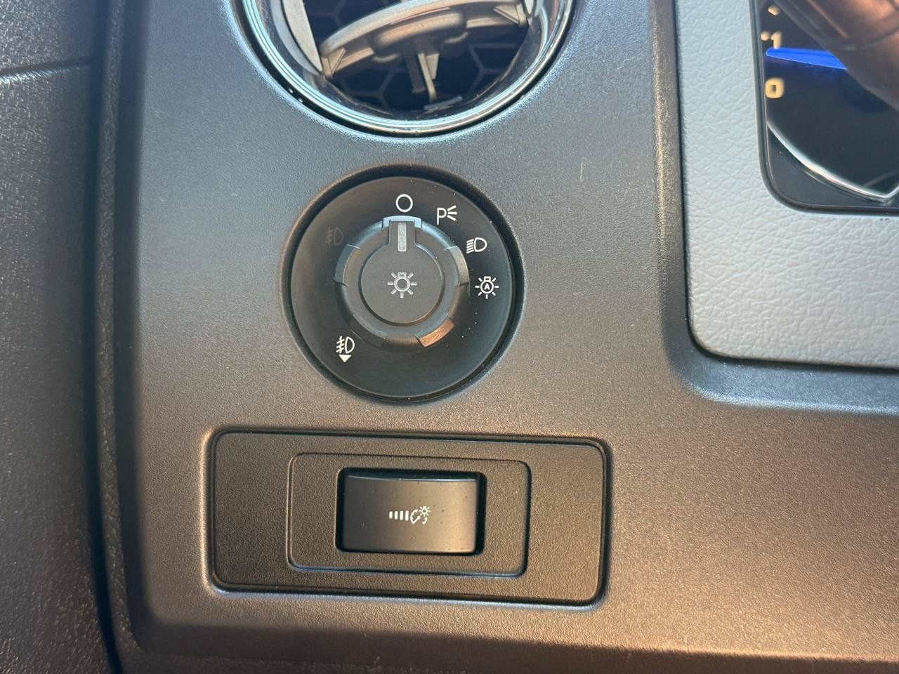 Used 2011 Ford F150 XLT w/ XLT Chrome Pkg RWD image 18