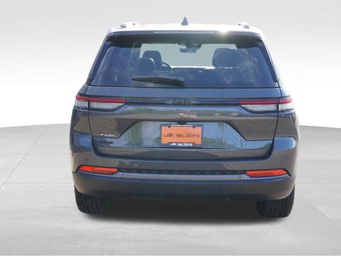 Certified 2026 Jeep Grand Cherokee Limited w/ Limited Altitude Package AWD/4WD image 6