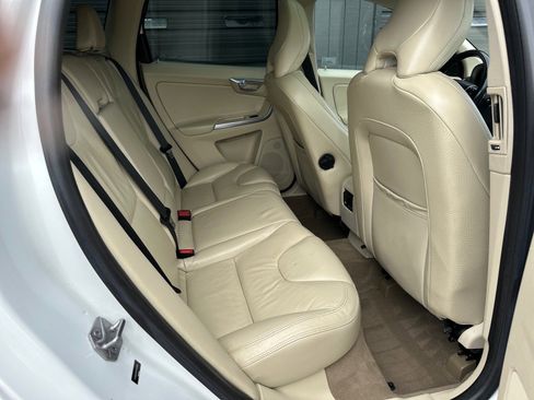 Used 2014 Volvo XC60 3.2 image 17