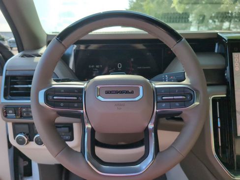 New 2026 GMC Yukon XL Denali w/ Advanced Technology Package RWD image 30