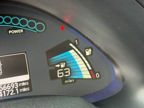 Used 2015 Nissan Leaf S w/ Charge Package FWD image 30