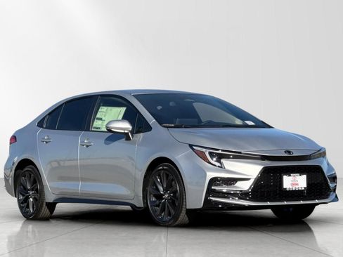 New 2026 Toyota Corolla SE image 1