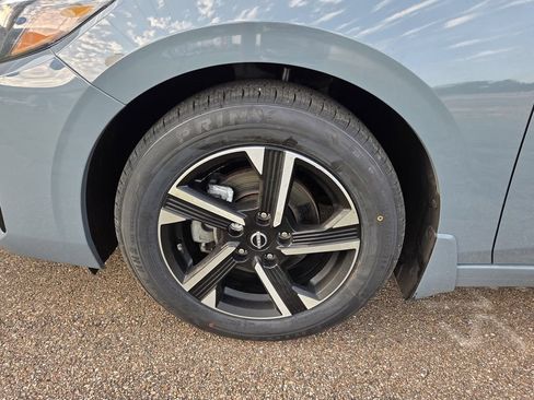 Used 2024 Nissan Sentra SV w/ All-Weather Package FWD image 5