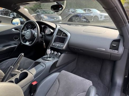 Used 2009 Audi R8 V8 AWD/4WD image 17