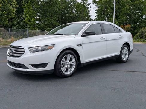 Used 2016 Ford Taurus SE FWD image 7