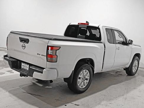 Used 2023 Nissan Frontier SV w/ SV Convenience Package AWD/4WD image 6