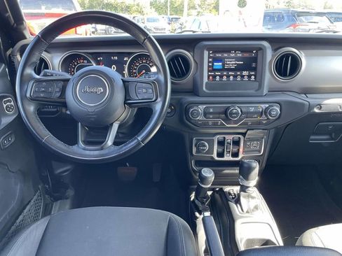 Used 2018 Jeep Wrangler Unlimited Sport S image 14