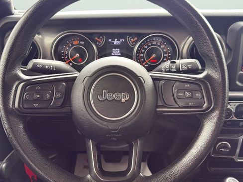 Used 2022 Jeep Wrangler Unlimited Sport AWD/4WD image 14