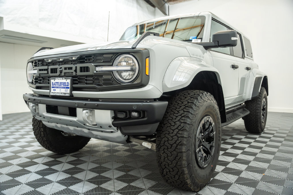 New 2026 Ford Bronco Raptor w/ Interior Carbon Fiber Pack AWD/4WD image 3