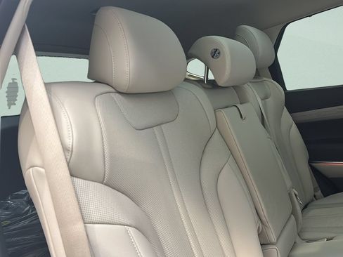 New 2026 Genesis GV80 2.5T Select AWD/4WD image 16