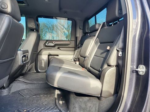 Used 2024 Chevrolet Silverado 2500 LTZ w/ LTZ Convenience Package image 28