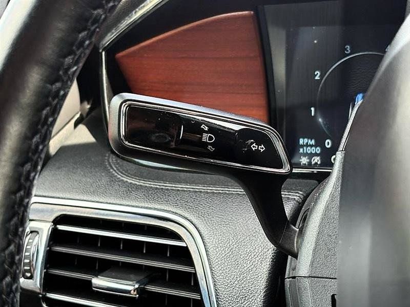Used 2022 Lincoln Navigator Reserve AWD/4WD image 22