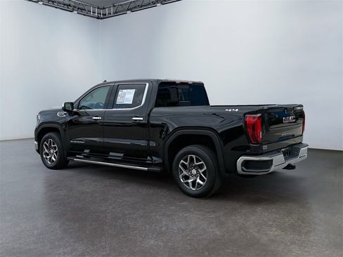 Used 2022 GMC Sierra 1500 SLT w/ SLT Premium Plus Package image 5