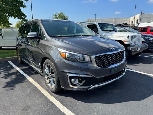 Used 2018 Kia Sedona SX Limited w/ SX Limited Prestige Package FWD image 4