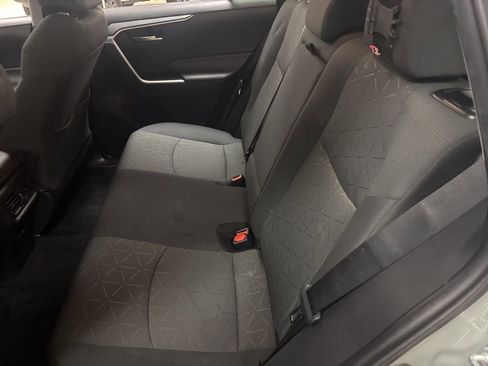 Used 2021 Toyota RAV4 XLE AWD/4WD image 26
