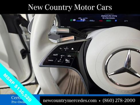 Certified 2022 Mercedes-Benz EQS 580 4MATIC Sedan image 25