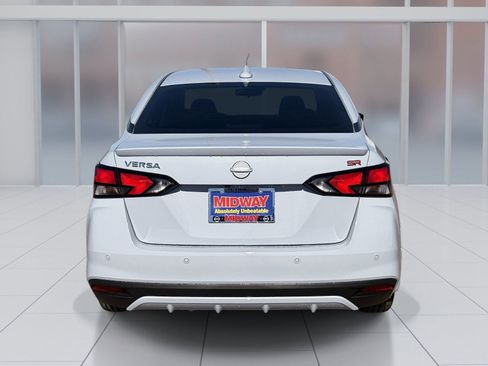 New 2025 Nissan Versa SR w/ Trunk Package image 5