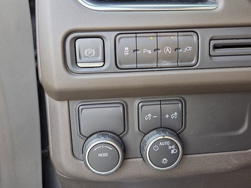 Used 2021 Chevrolet Tahoe LT image 30