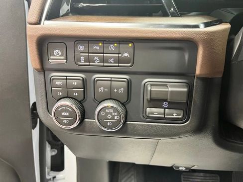 New 2026 Chevrolet Tahoe High Country image 9