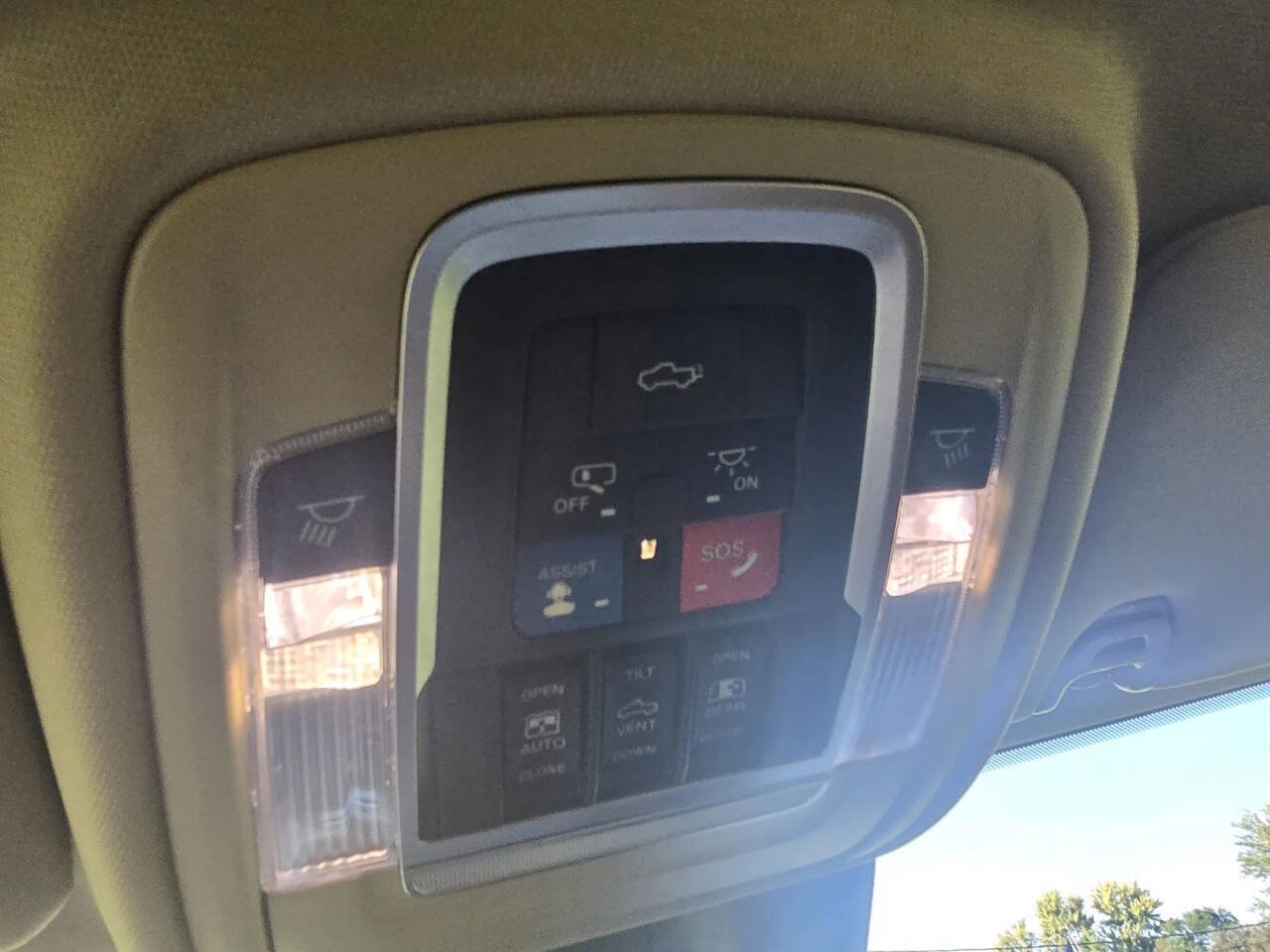 Used 2021 RAM 3500 Limited AWD/4WD image 46