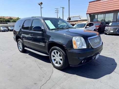 Used 2011 GMC Yukon Denali RWD image 8