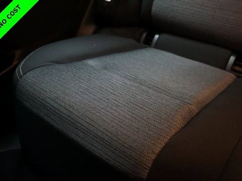 Used 2022 Nissan Rogue S image 56