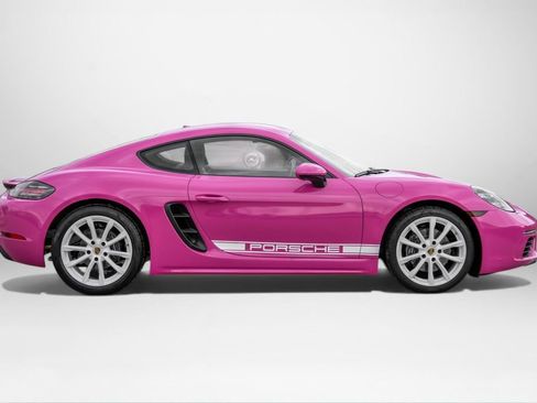 Used 2022 Porsche 718 Cayman RWD image 5