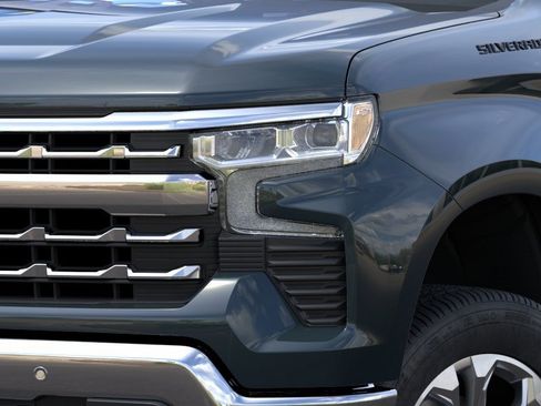 New 2026 Chevrolet Silverado 1500 LTZ w/ LTZ Premium Package RWD image 10