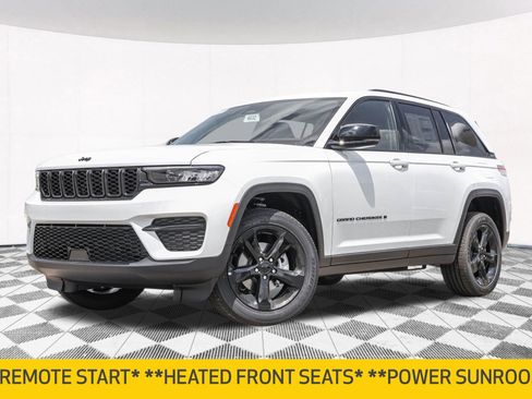 New 2025 Jeep Grand Cherokee Altitude image 2