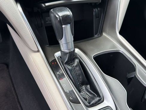 Used 2020 Honda Accord EX-L image 19