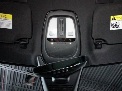 Certified 2024 Volvo XC90 T8 Ultimate w/ Protection Package Premier image 11