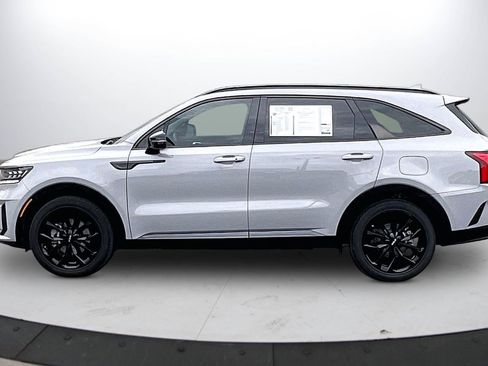 Used 2023 Kia Sorento SX image 6