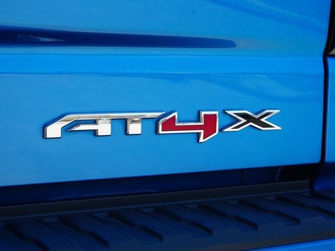 Used 2023 GMC Sierra 1500 AT4X image 9