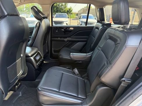 Used 2021 Lincoln Aviator Reserve w/ Equipment Group 201A AWD/4WD image 31