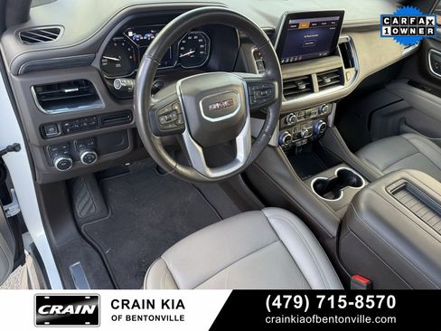 Used 2021 GMC Yukon XL SLT w/ SLT Premium Package image 10