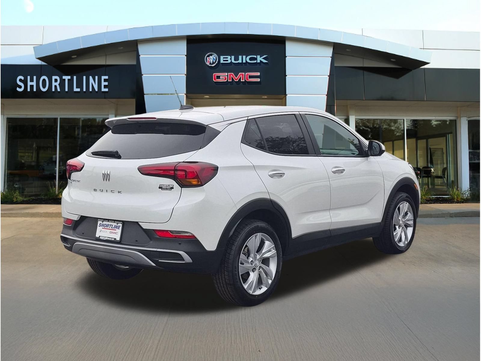 Used 2024 Buick Encore GX Preferred w/ Advanced Technology Package AWD/4WD image 3