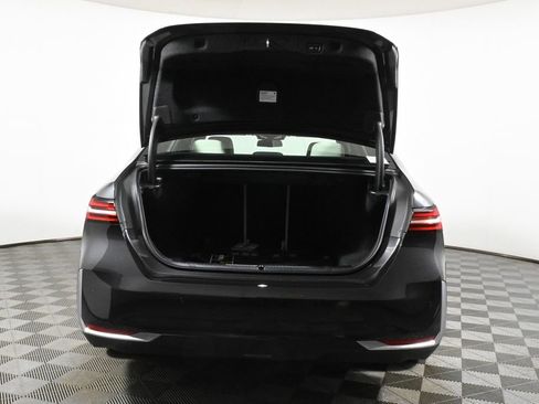 Used 2025 BMW 530i xDrive image 26