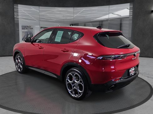 Used 2024 Alfa Romeo Tonale Veloce AWD/4WD image 7