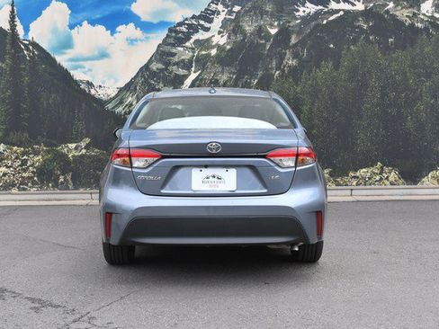 Used 2025 Toyota Corolla LE FWD image 10