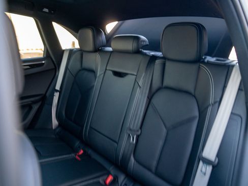 New 2026 Porsche Macan S image 24