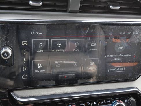 Used 2025 GMC Sierra 2500 AT4 image 41