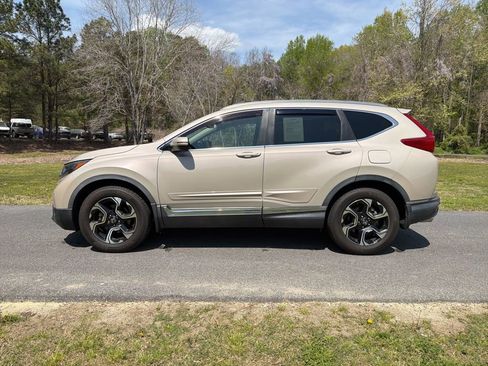 Used 2019 Honda CR-V Touring image 11