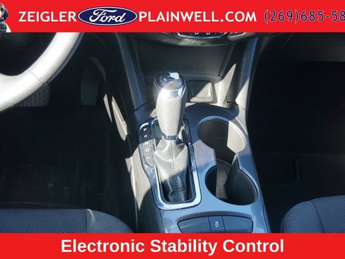 Used 2016 Chevrolet Cruze LT w/ Sun And Sound Package FWD image 14